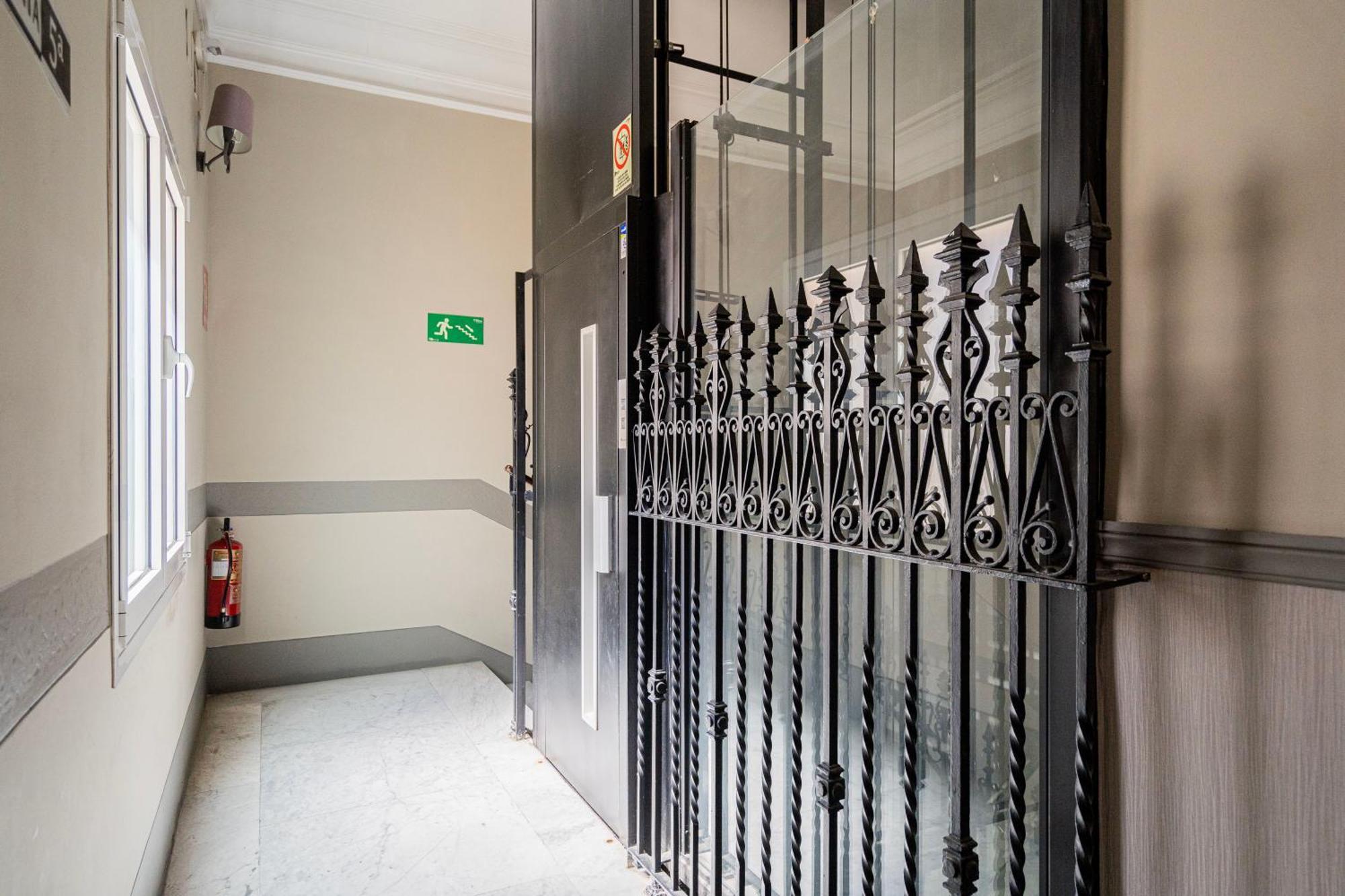 For You Rentals Precioso Apartamento Temporal Preciados Pre5B Madrid Exterior photo